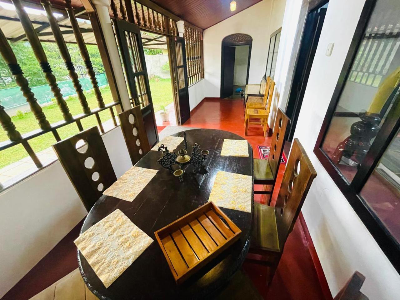 Lake Classical Guest House Kandy Luaran gambar