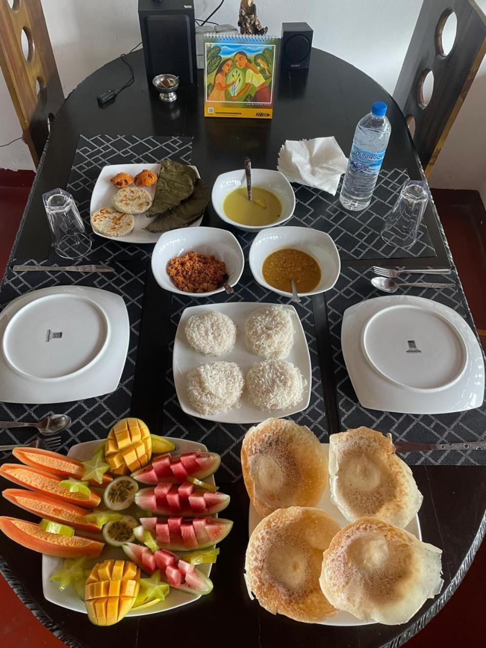 Lake Classical Guest House Kandy Luaran gambar